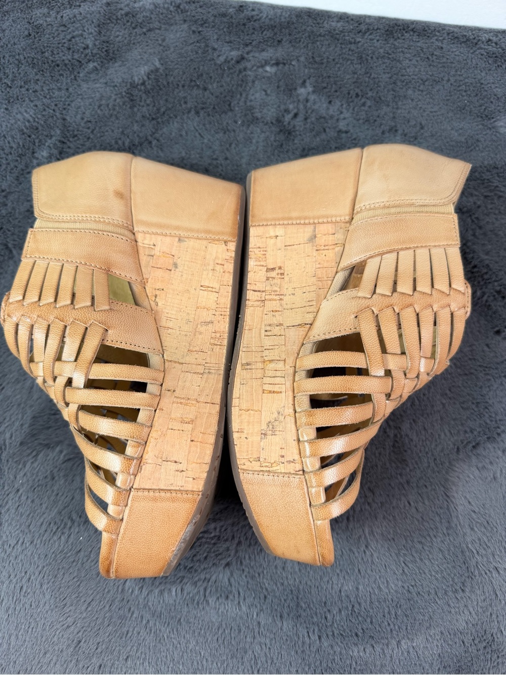Chocolat Blu Women’s 7.5 Tan Leather Woven Cork Platform Wedge Sandals - Picture 10 of 12